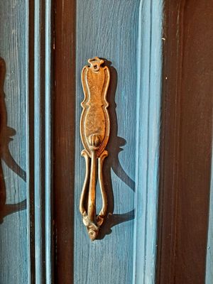 Door handle at La Tizna - Casa de Comidas Sostenible in Sevilla