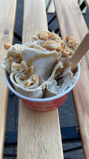 Rhubarb & cookies   at Rolling Ice in Helsinki