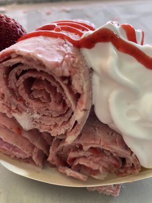 Strawberry-Vanilla at Rolling Ice in Helsinki