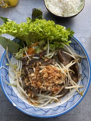 Rindfleisch mit Glasnudeln (#19) at Ong Tao Vegan in Frankfurt