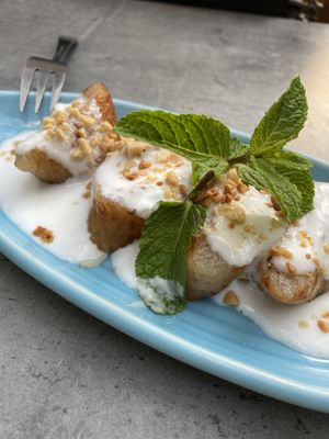 Banane und Klebereis Nachtisch  at Ong Tao Vegan in Frankfurt