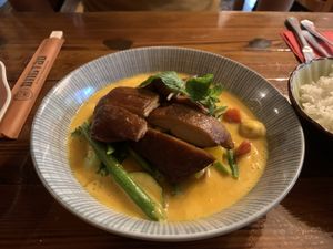 Vịt sốt xoài (mock duck in curry mango sauce)  at Ong Tao Vegan in Frankfurt
