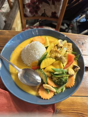 Mango curry   at Ong Tao Vegan in Frankfurt