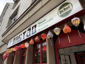 outside  at Ong Tao Vegan in Frankfurt