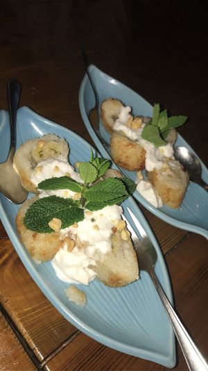 Klebereis mit gebackener Banane und Kokosmilch at Ong Tao Vegan in Frankfurt