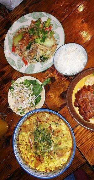 Reisnudelsuppe, Veggie Ente, gebratene Nudeln at Ong Tao Vegan in Frankfurt