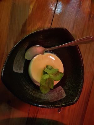 Veganes Panna Cotta auf Kokosbasis at Ong Tao Vegan in Frankfurt