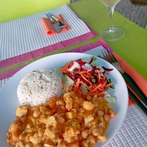 Rice, chickpeas and tofu. at Sabor Superior in Alges