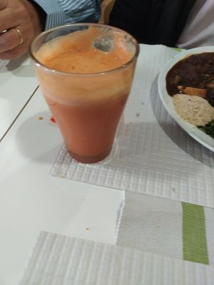 Sumo de maçã e cenoura at Sabor Superior in Alges