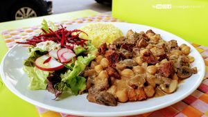 For more photos, information and a video please visit our vegan travel blog: www.the-vegan-travelers.com or follow us on Instagram/Youtube/Facebook: @thevegantravelers at Sabor Superior in Alges