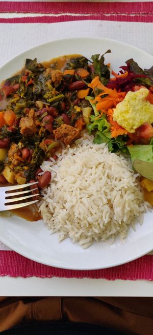 bean stew the India Way at Sabor Superior in Alges