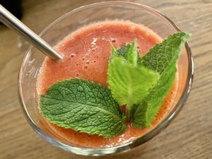 red freezer at Otto's Burger in Cologne