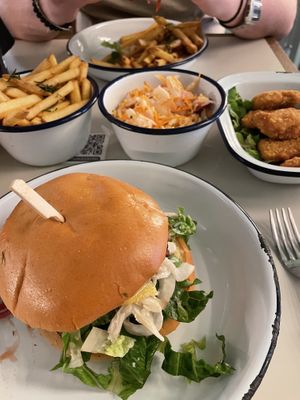 Vegan Burger, Nuggets, Coleslaw & Fries at Otto's Burger in Cologne