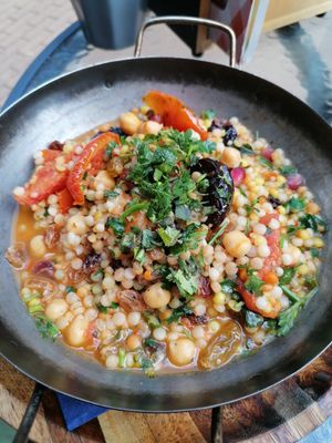 'Berkoekoes' stoofschotel met parelcouscous at El Maïda in Groningen