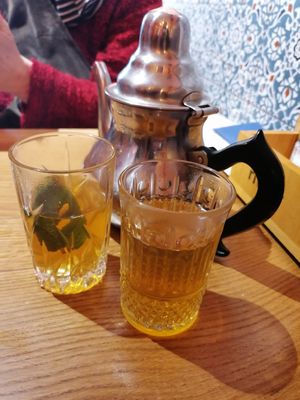 Vegan high tea, unlimited fresh mint tea at El Maïda in Groningen