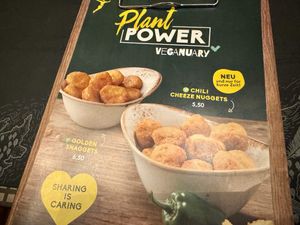 veganuary in march 🤝  at Peter Pane in Bielefeld