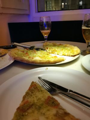 Pizza pistacho at Choose in Madrid