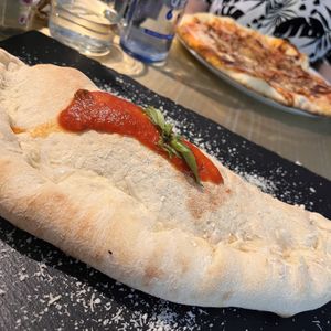 Calzone and bbq pizza  at Choose in Madrid