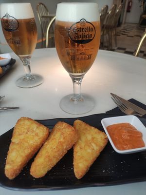 Triangulos de patata at Choose in Madrid
