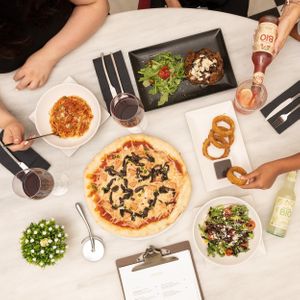 Menú del día. 
De lunes a viernes de 13h a 15h. at Choose in Madrid