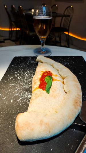 Calzone at Choose in Madrid