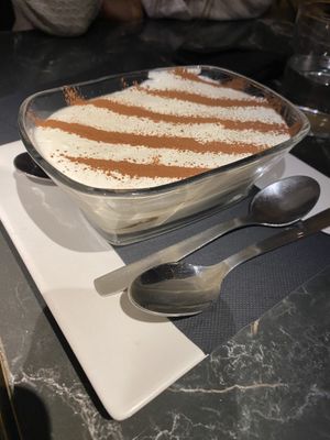 Tiramisú❤️ espectacular  at Choose in Madrid