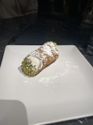 Cannoli❤️ (solo por encargo)  at Choose in Madrid