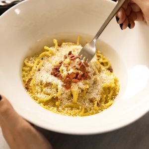 Pasta carbonara at Choose in Madrid