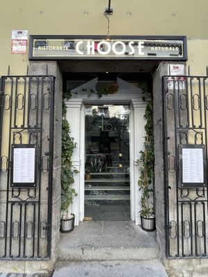 Entrance  at Choose in Madrid