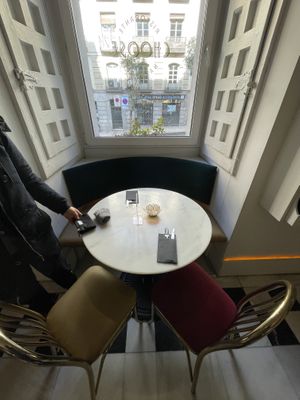 Inside table  at Choose in Madrid