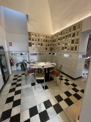 Inside  at Choose in Madrid