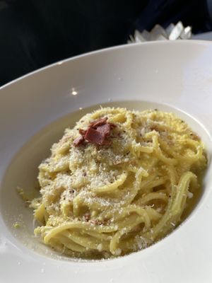 Pasta carbonara  at Choose in Madrid