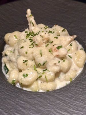 Gnocchi Gorgonzola, Zucchini e Gamberetti  at Choose in Madrid