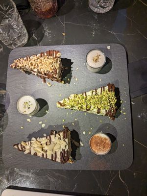 Degustación tartas-chupitos at Choose in Madrid