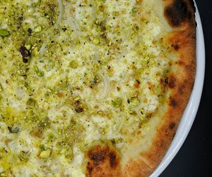 Pizza Pistacchio at Choose in Madrid