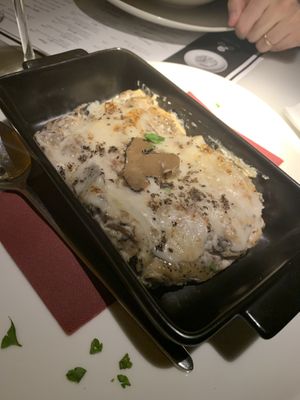 Lasagna de setas y trufa  at Choose in Madrid