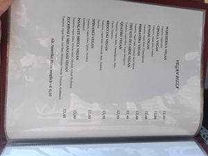 Vegan pizza at Pizzeria Ristorante Ciao in Vienna