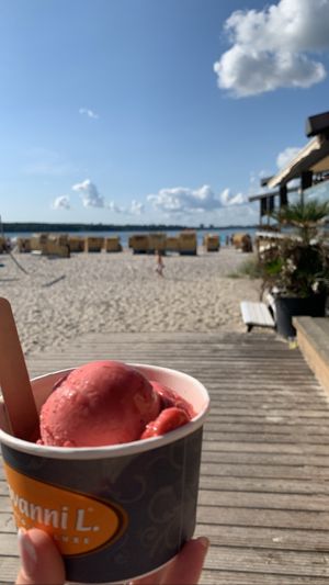 Strawberry Ice Cream   at Buena Vista in Laboe