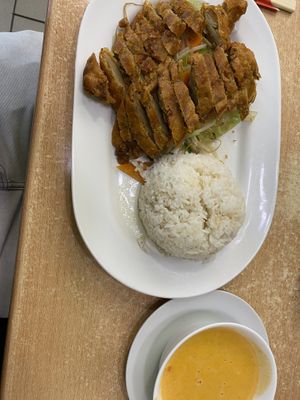 Insgesamt fünf verschiedene vegane Gerichte, hier die Ente!  at Asia Luong in Hannover