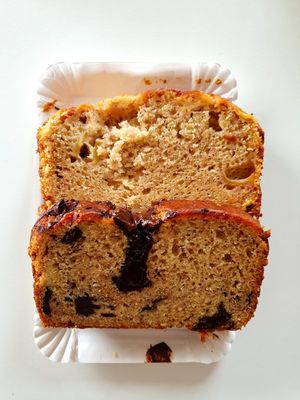 Banana bread with chocolate and apple/cinnamon at Birdie & Co - Bagelstraße in Dusseldorf