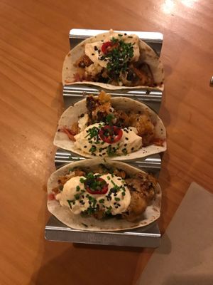 Cauliflower tacos at Habitat in Leiria