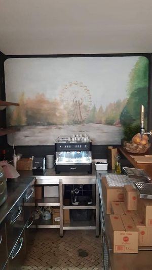 Painting at Habitat in Leiria