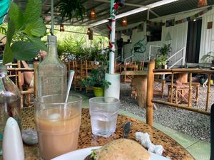 Wide caption at Indómitos Café & Bar in Uvita