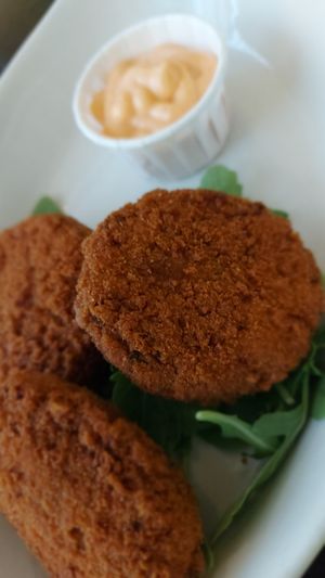 Crabless fishcakes at Hank's Vegan Restaurant in Ipswich