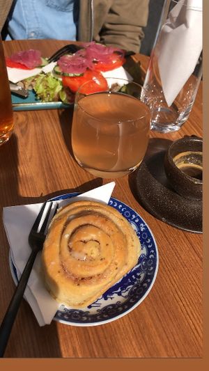 Cinnamon roll 😋 at au contraire in Freiburg
