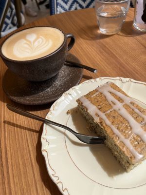 Caramel cappuccino   at au contraire in Freiburg