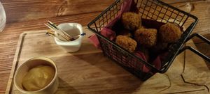 Vegan bitterballen at Het Hof Van Dwingeloo in Dwingeloo