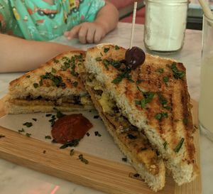 Grilled Cheese with tempeh bacon at OM NOM NOM CAFÉ in Munich