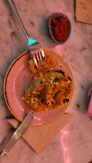 Cheeze Roll at OM NOM NOM CAFÉ in Munich