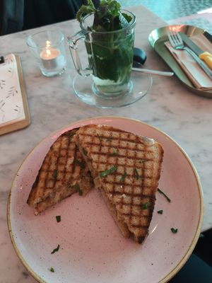  at OM NOM NOM CAFÉ in Munich